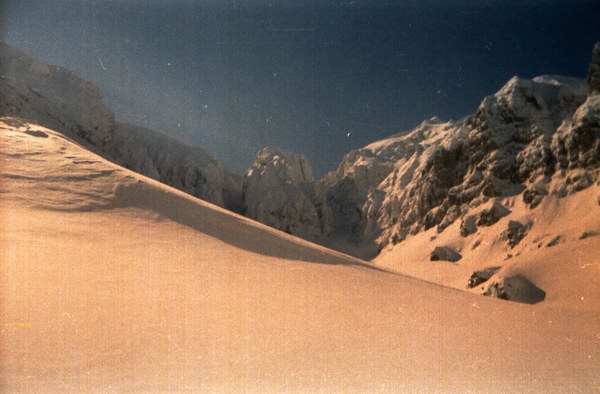 La Omu pe Hornuri, Bugeci